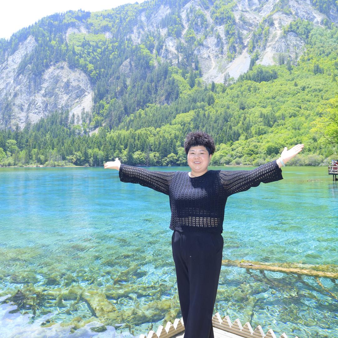 红庙堤湾实木家具厂