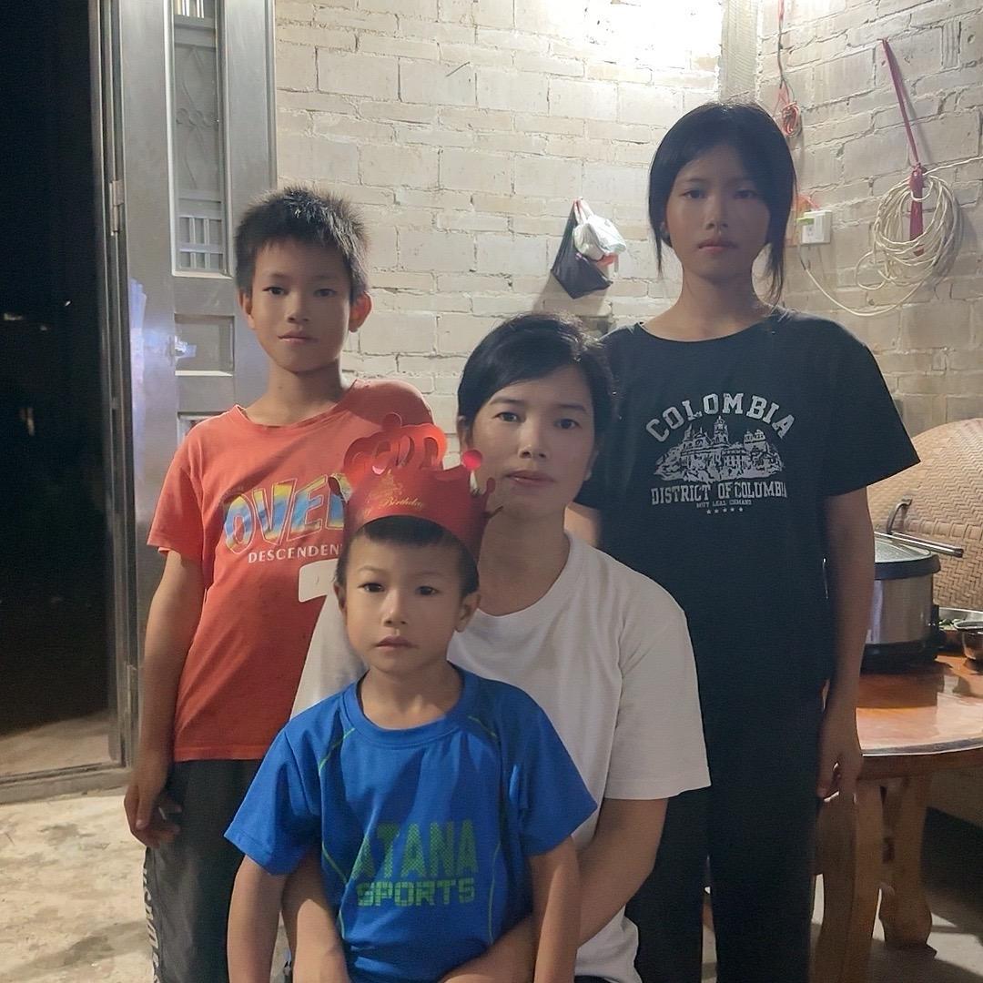 三宝妈俩儿一女