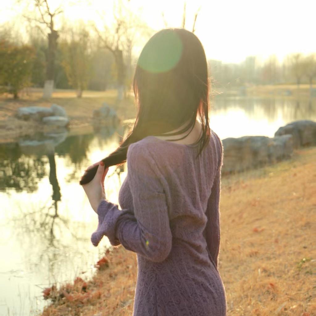 心疼男人的老师助理小叶