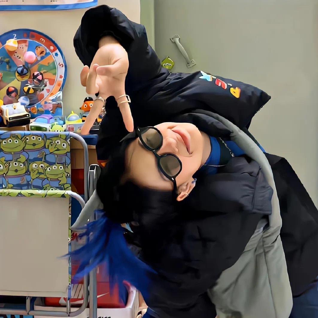 卷卷日用百货店