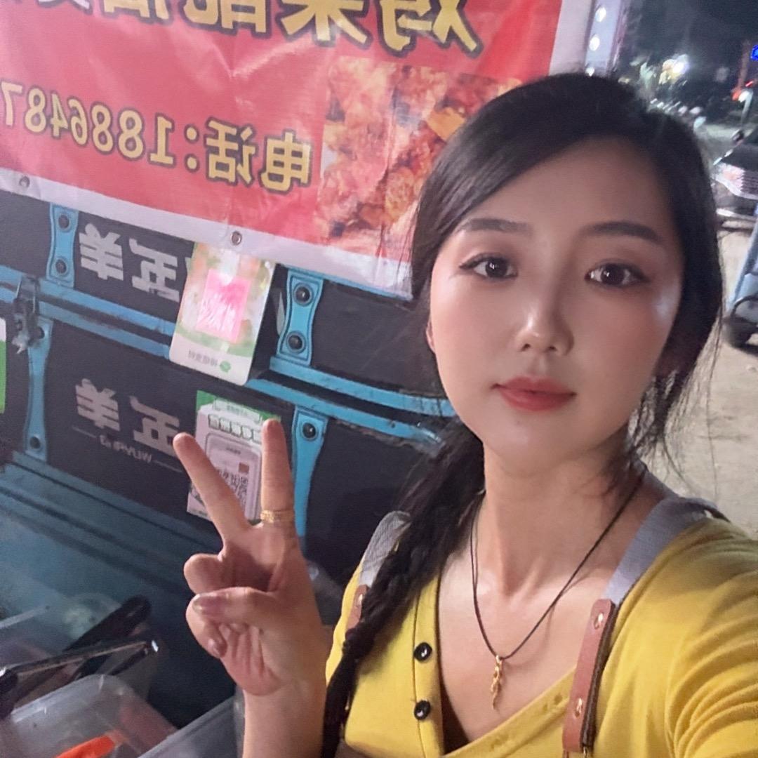 小宁《秘制炒鸡架》