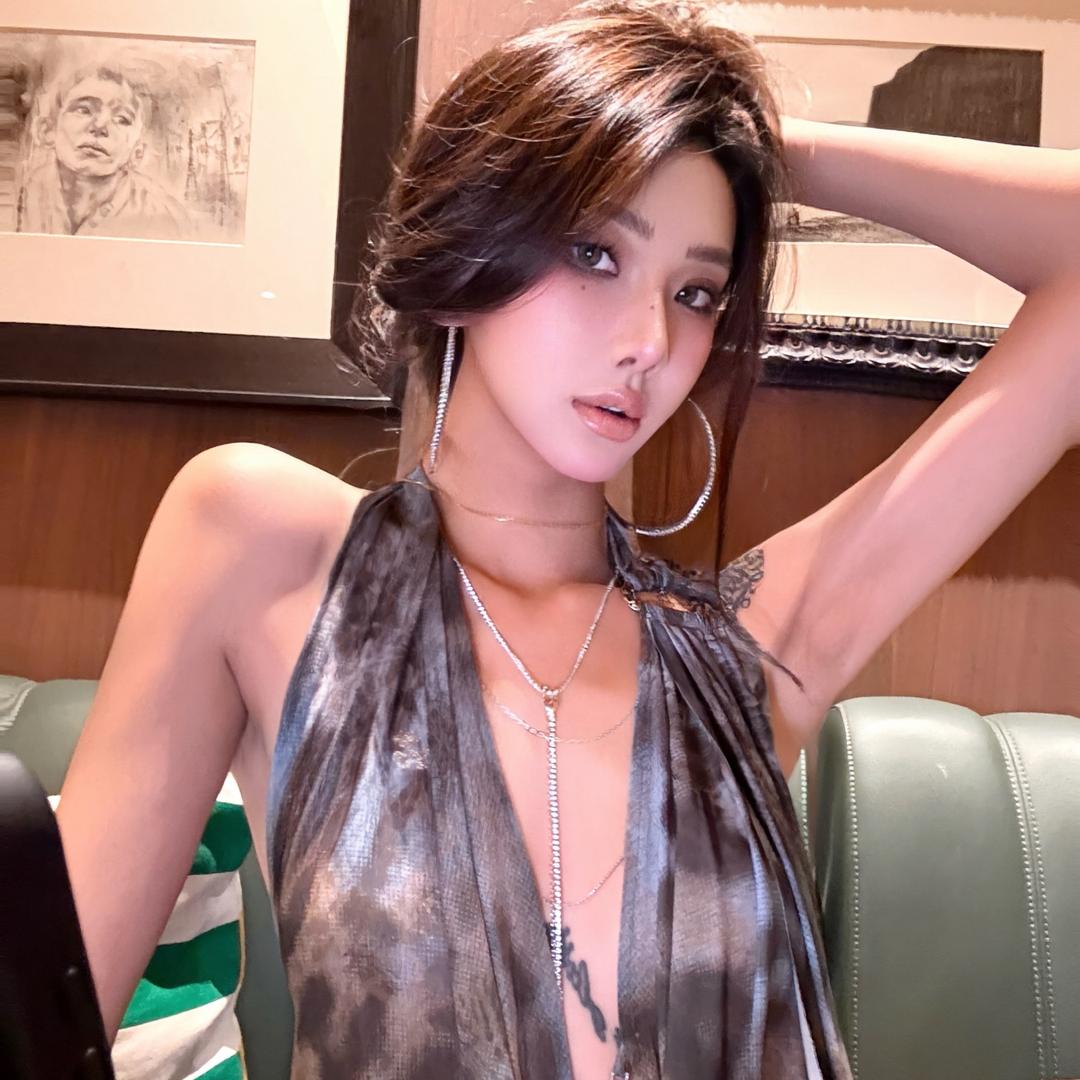 金黛拉Della
