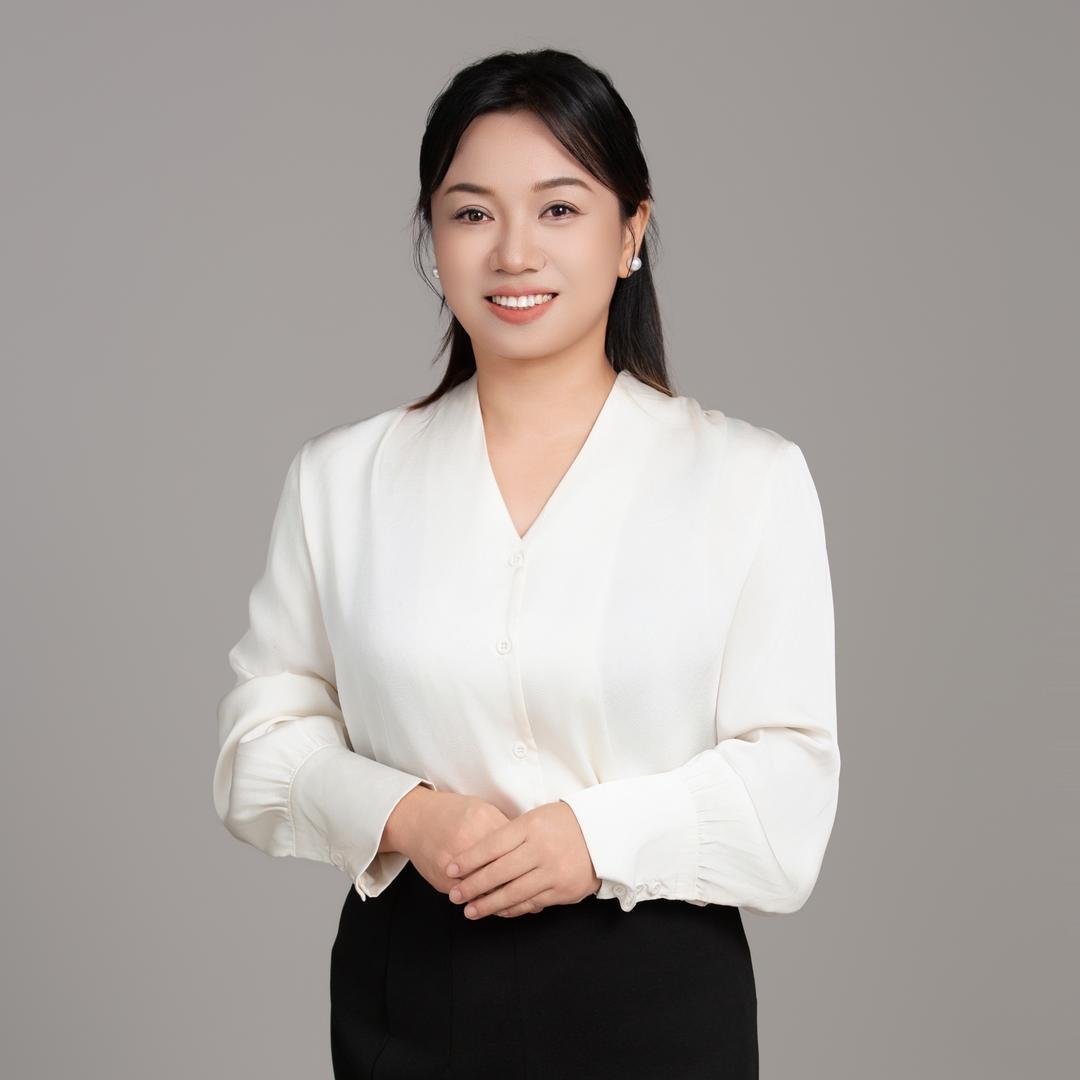 美业晶晶