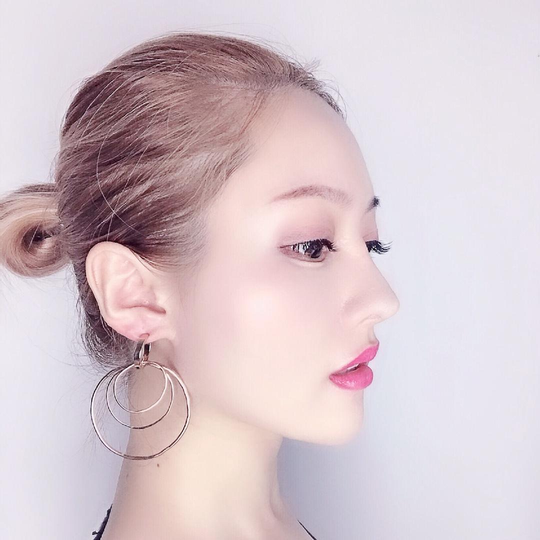 安妮爱吃肉