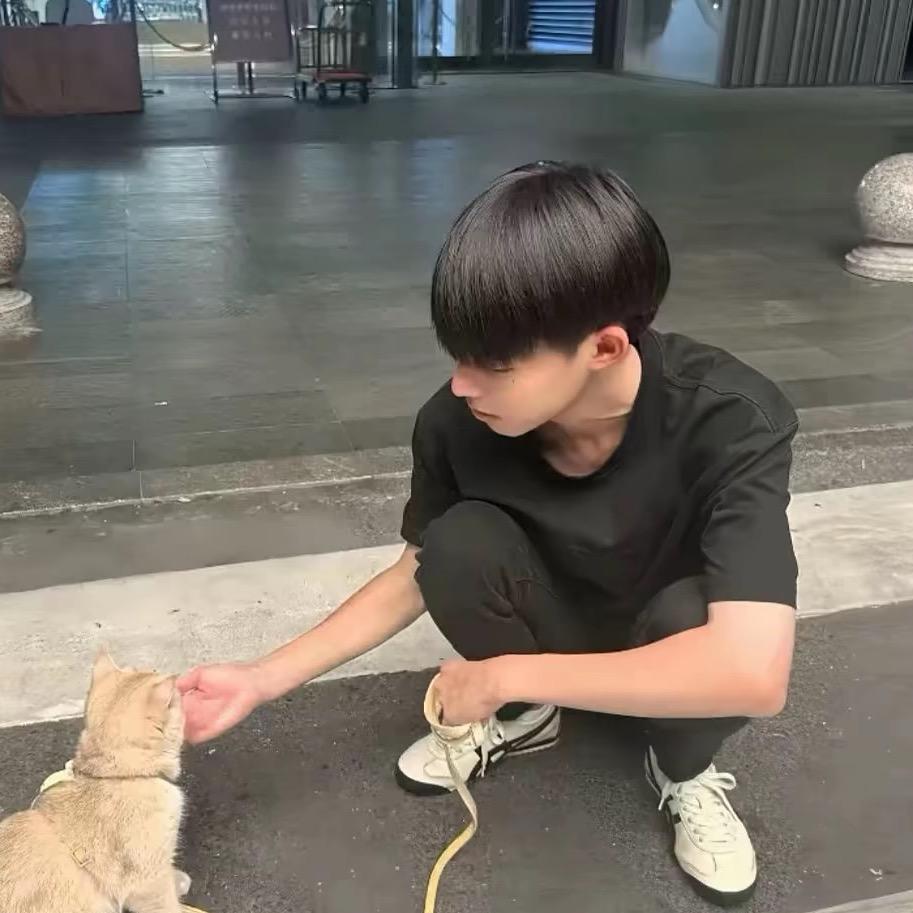 ￴ ￴ ￴￴ ￴ ￴ ￴ 1.