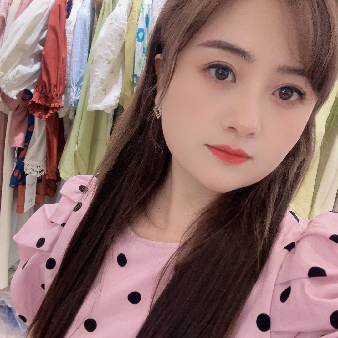 爱美丽服装店
