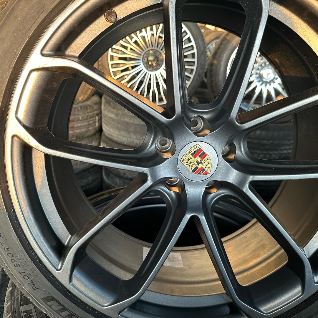 春华轮毂车神店－－小苏