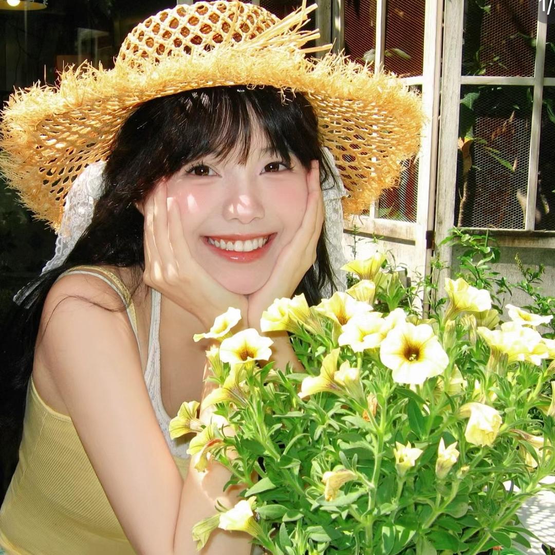 美一！(复制简介)