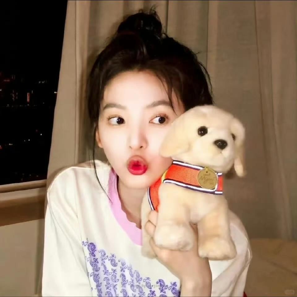 住在海绵里的菠萝屋🍍