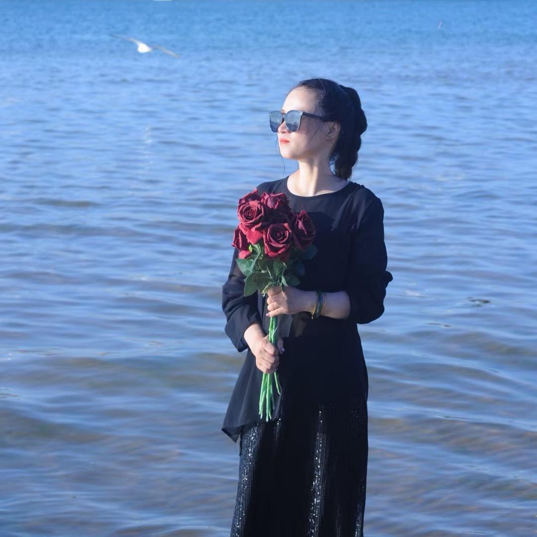 凹凸美学负责人（叶子）