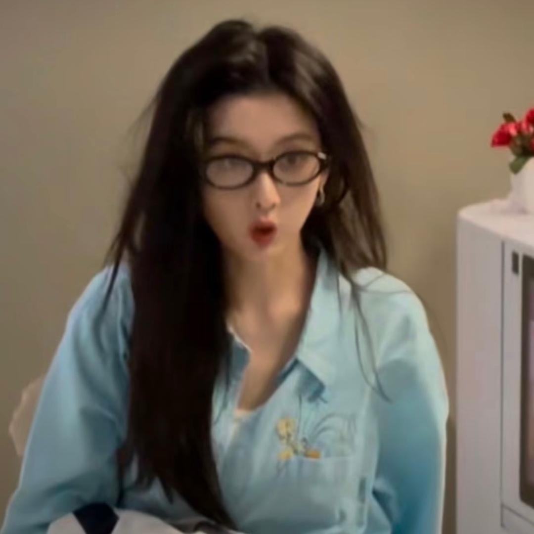 扶老太过马路后霸总甩我两亿感谢我帮他老妈