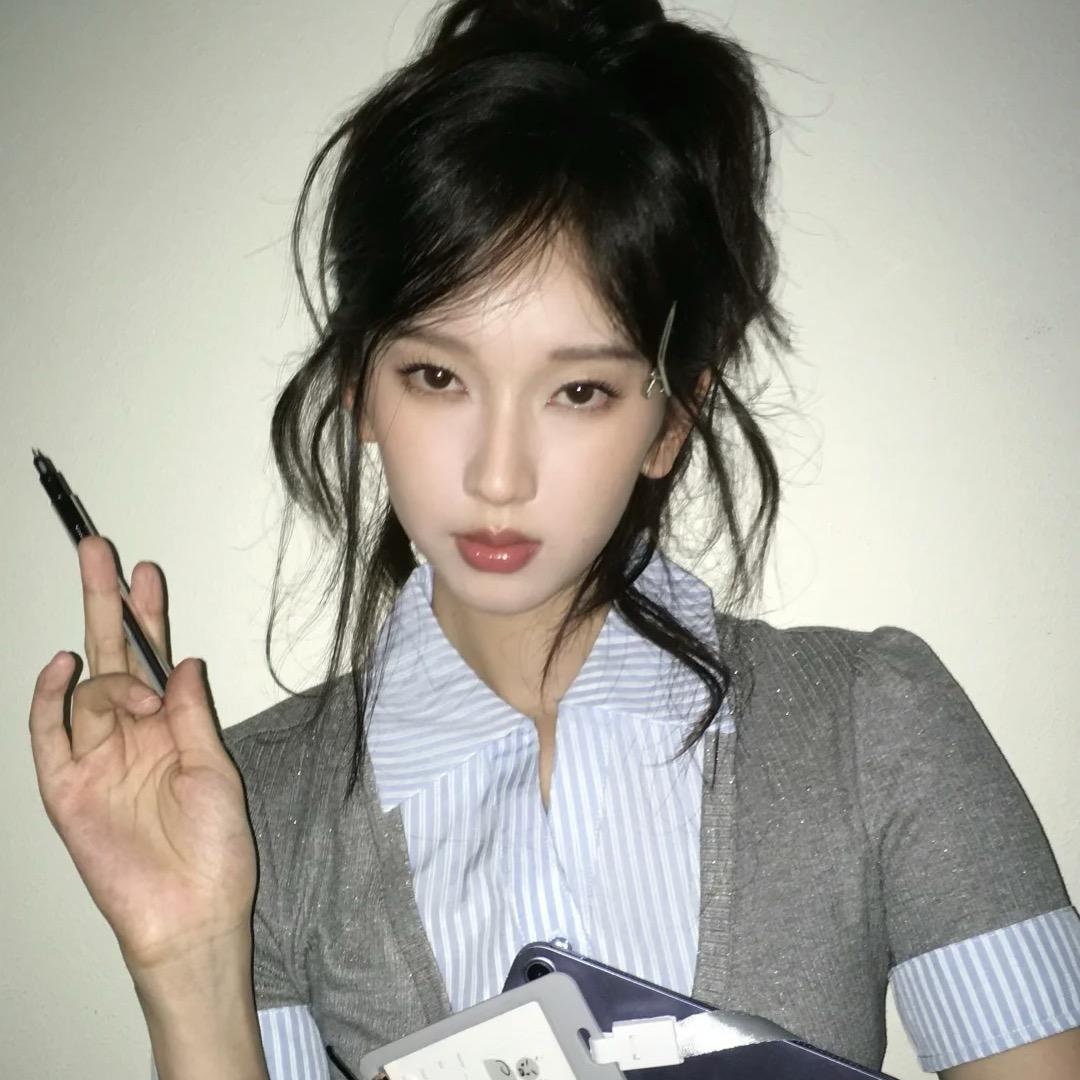 昭昭.