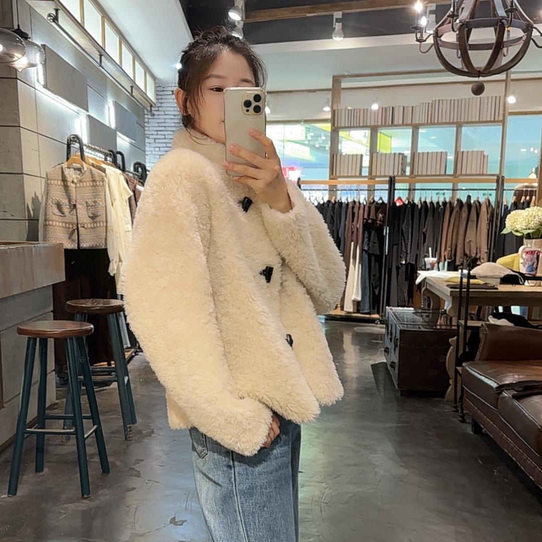 海宁恋初寻服饰