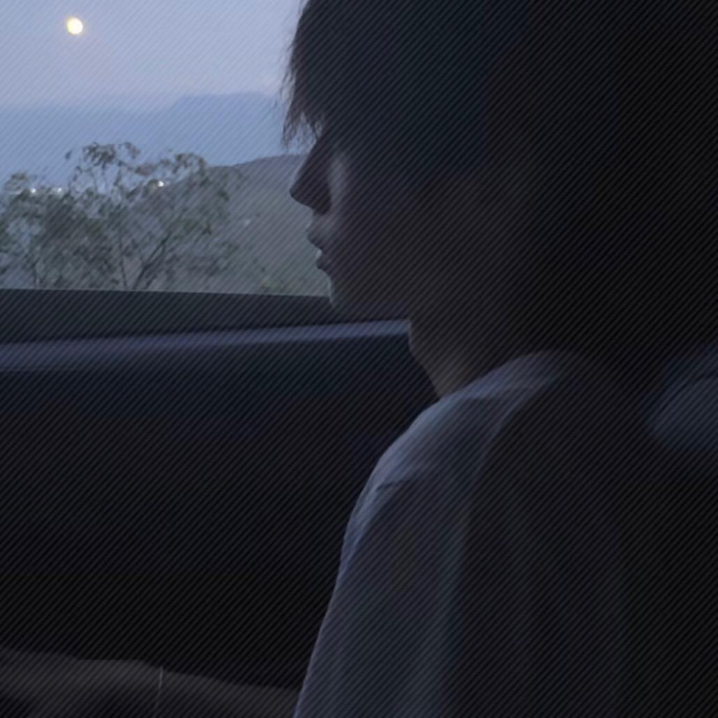 伤心