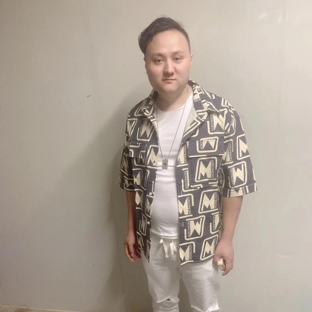 娱乐主持人星宇