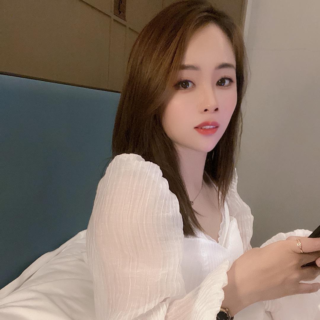 小芹芹在商贸商行