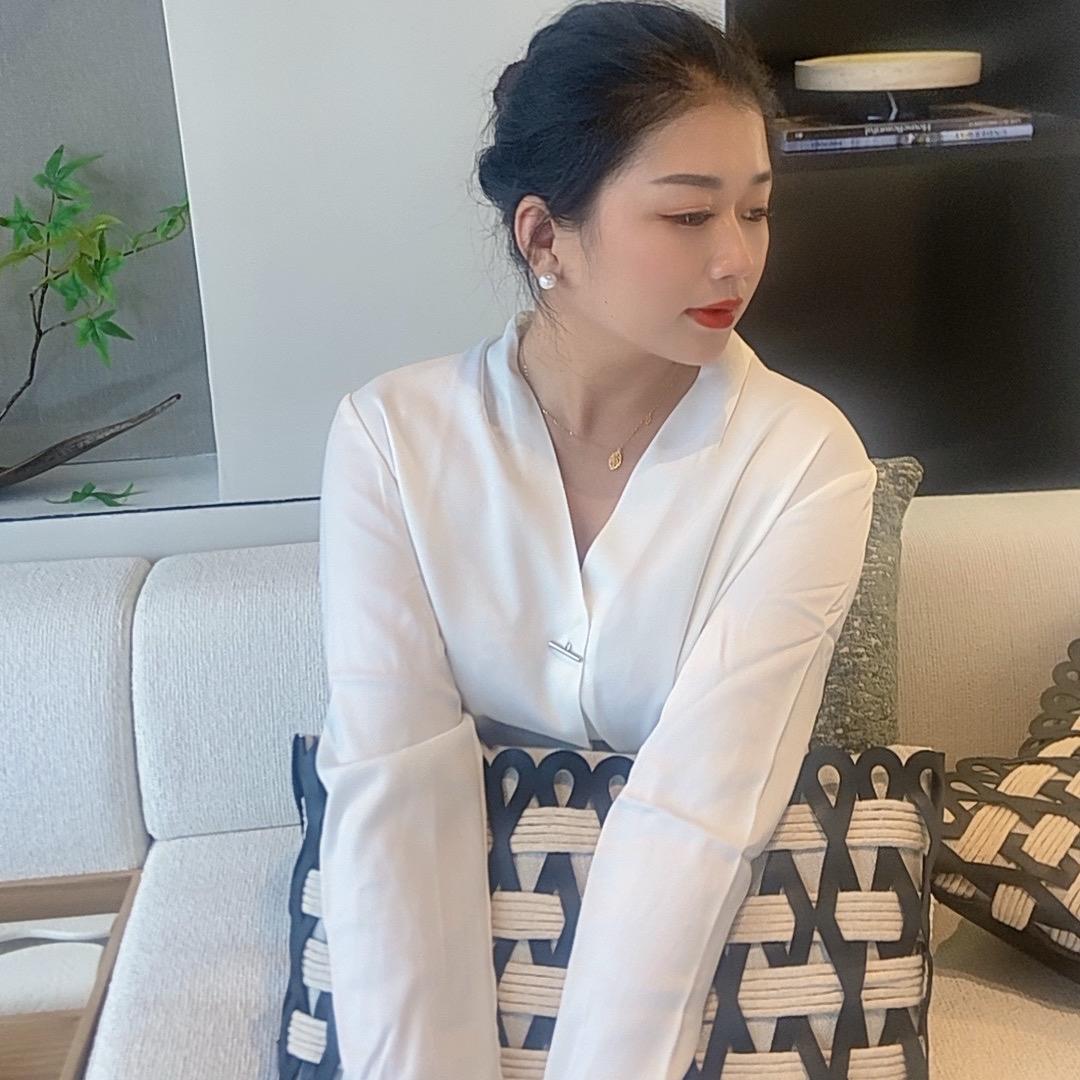 在田林卖房的黄小姐