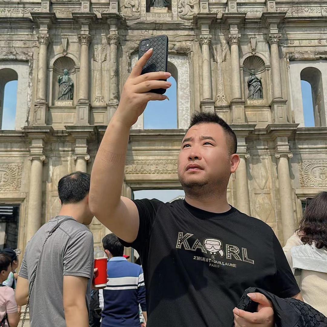 大胡子🧔