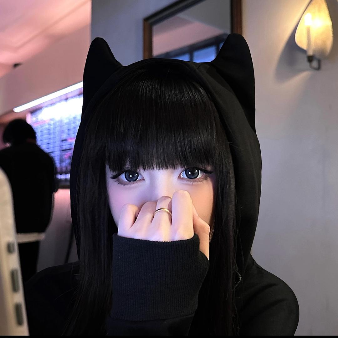 CiCi.