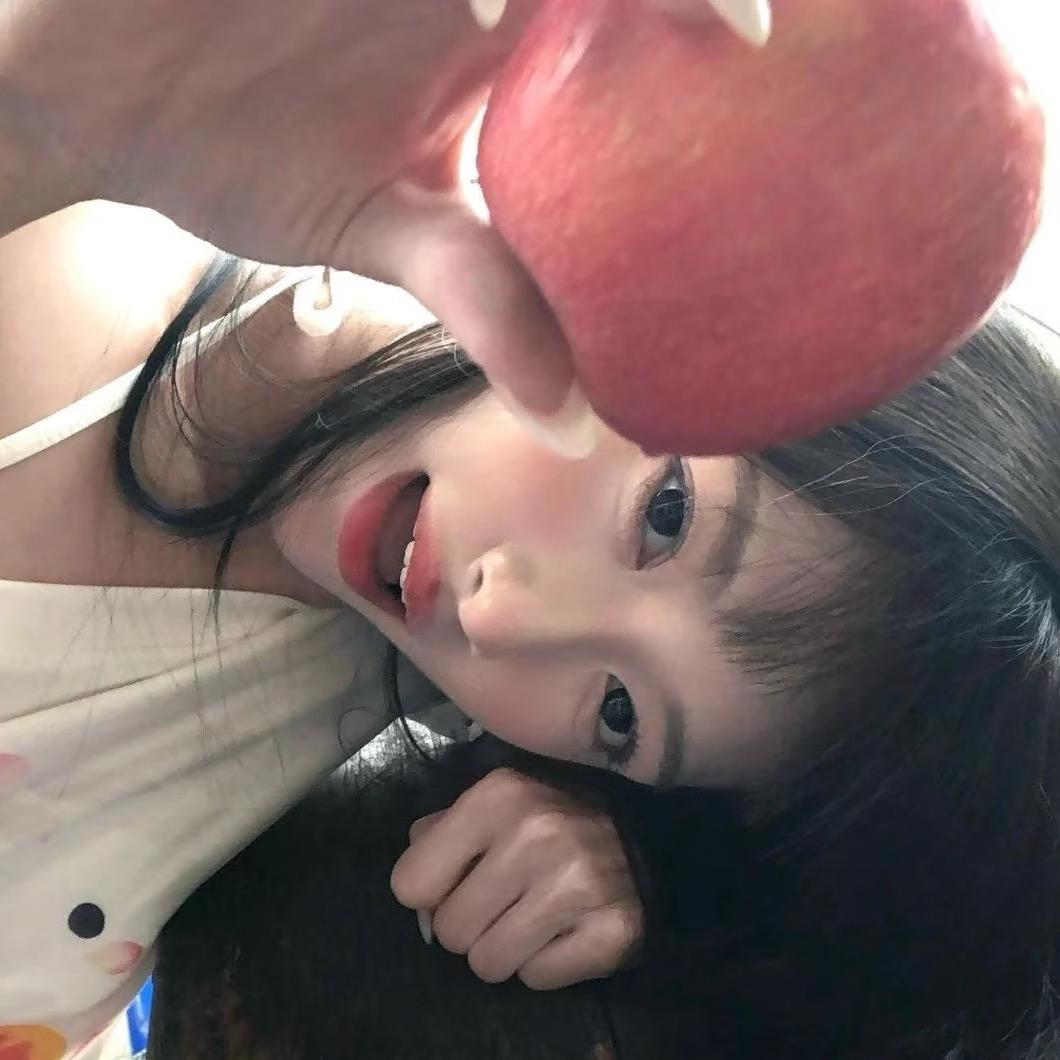 C.🍊