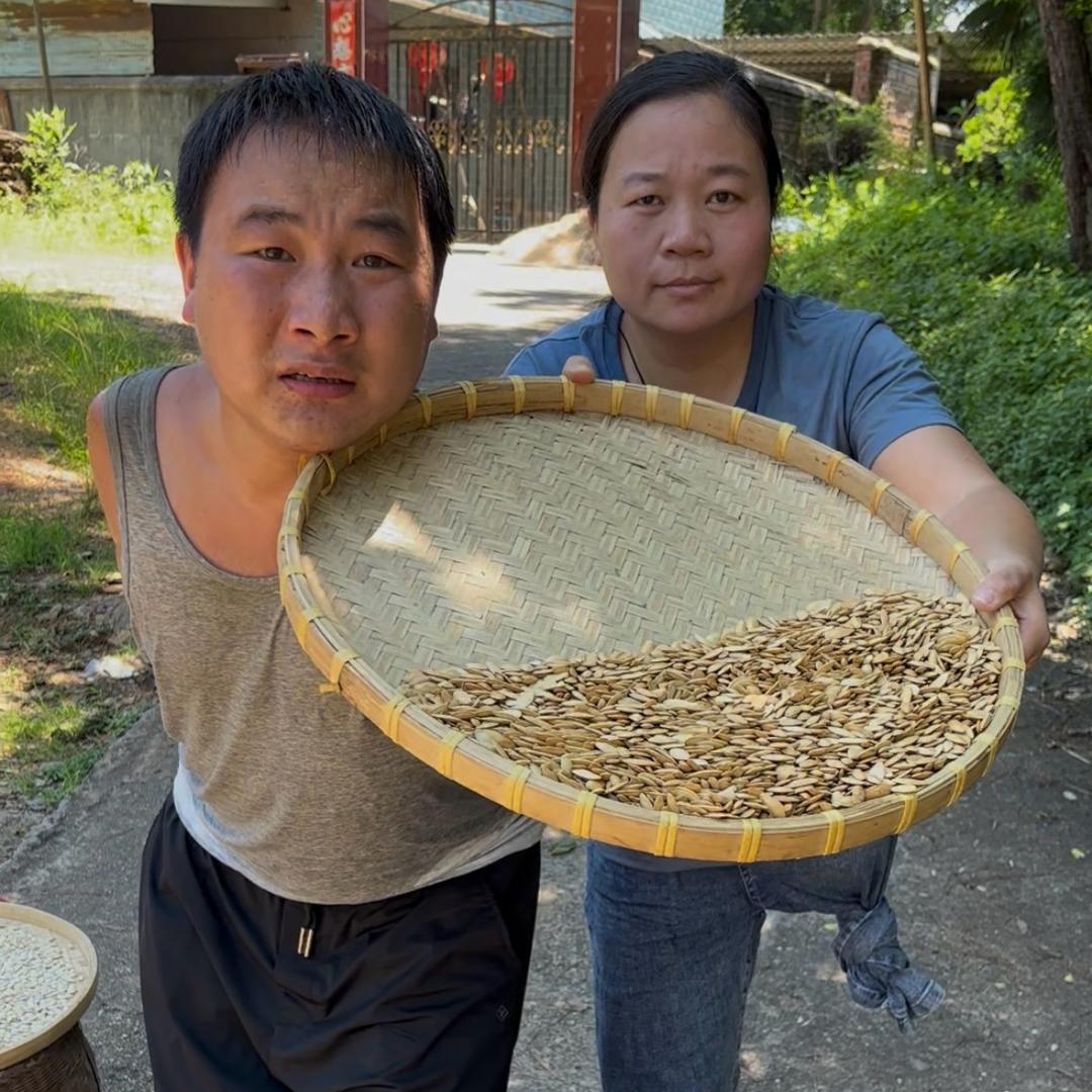 宁娟姐弟的乡村生活