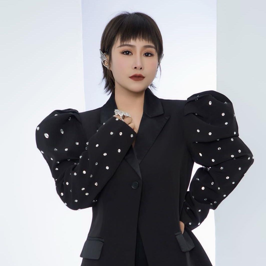 贞贞卡妮娅眉型设计美学馆