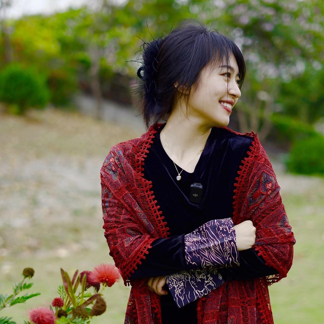 艾很简单（巴拿拿小店）