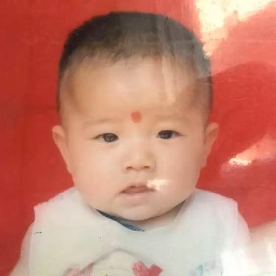 县城不知名外卖员