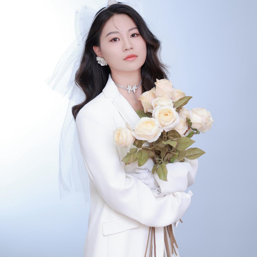 睡不醒的姚小静.