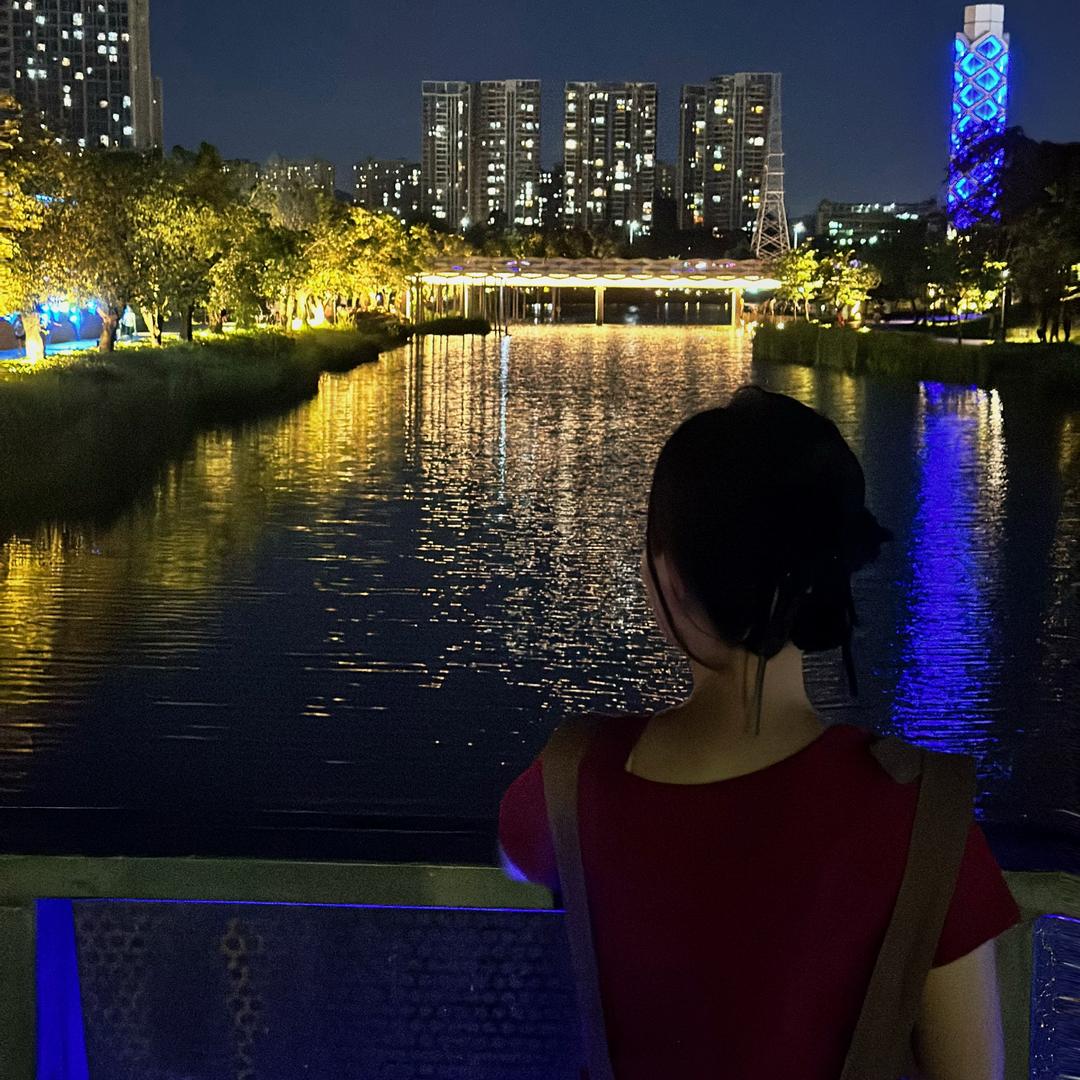 暴躁小美