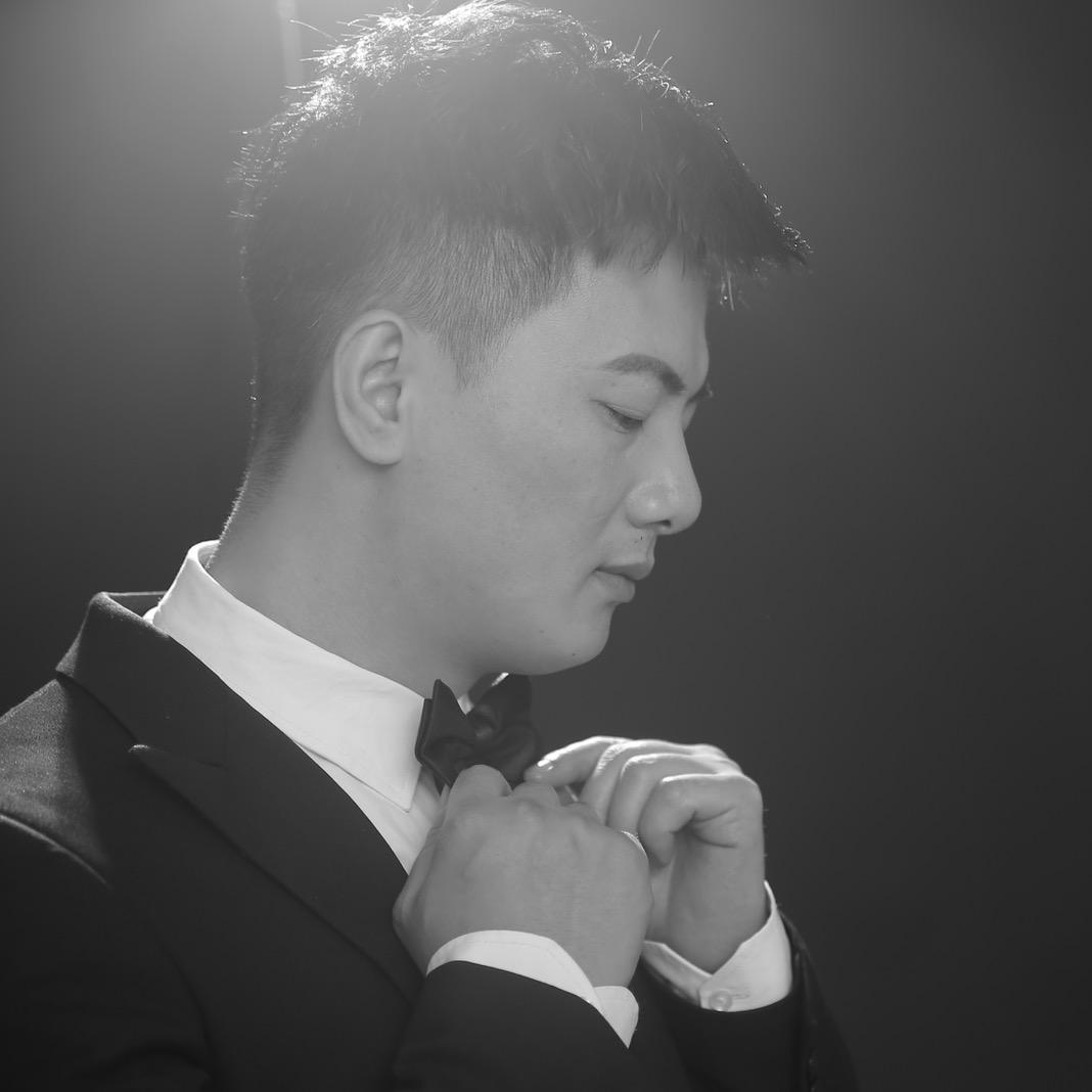 重庆小红帽烫发江歌