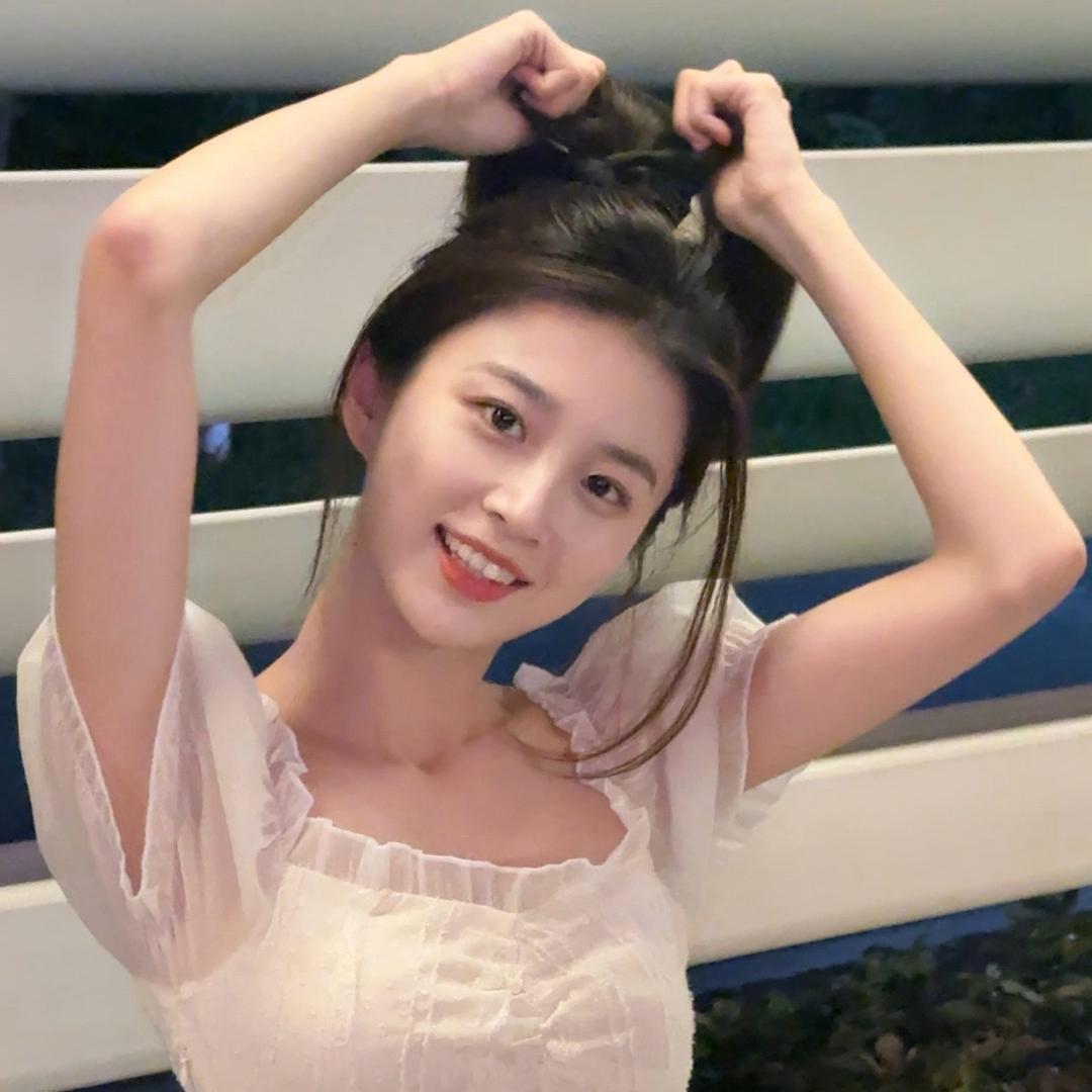 小洲爱吃醋