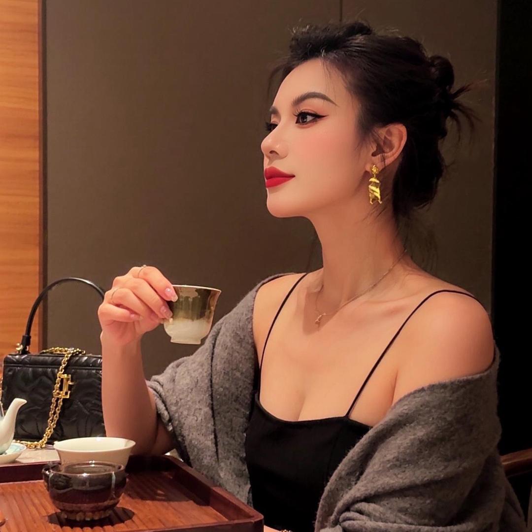 哈尼宝贝👄云G
