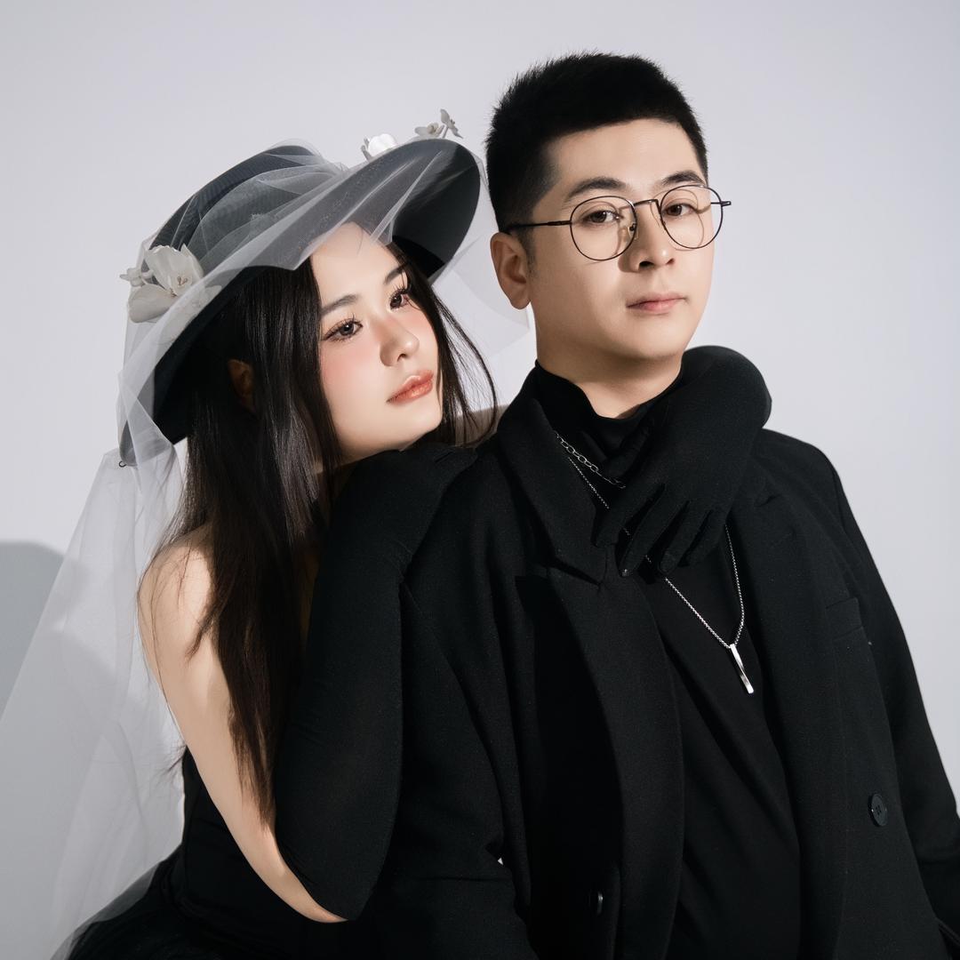彬彬有李女士.