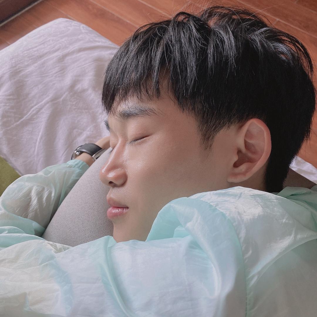 老六同学呀呀呀