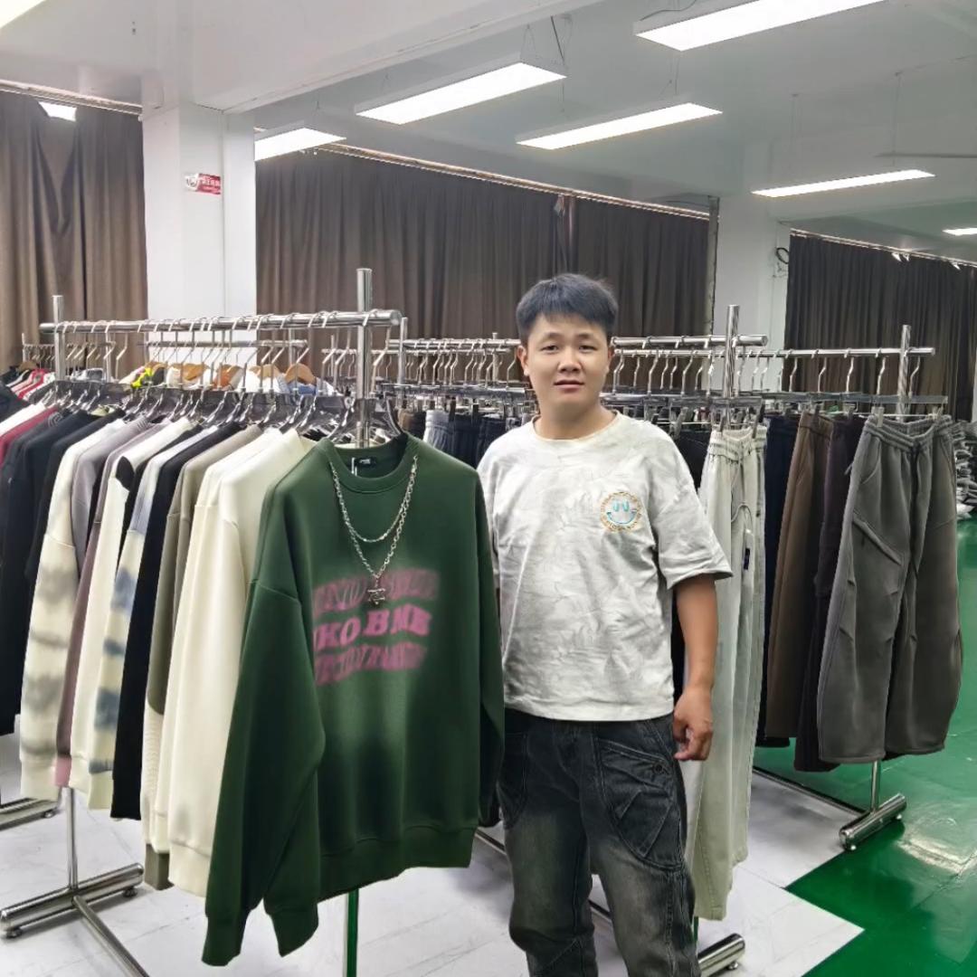 男装尾货批发～阿龙