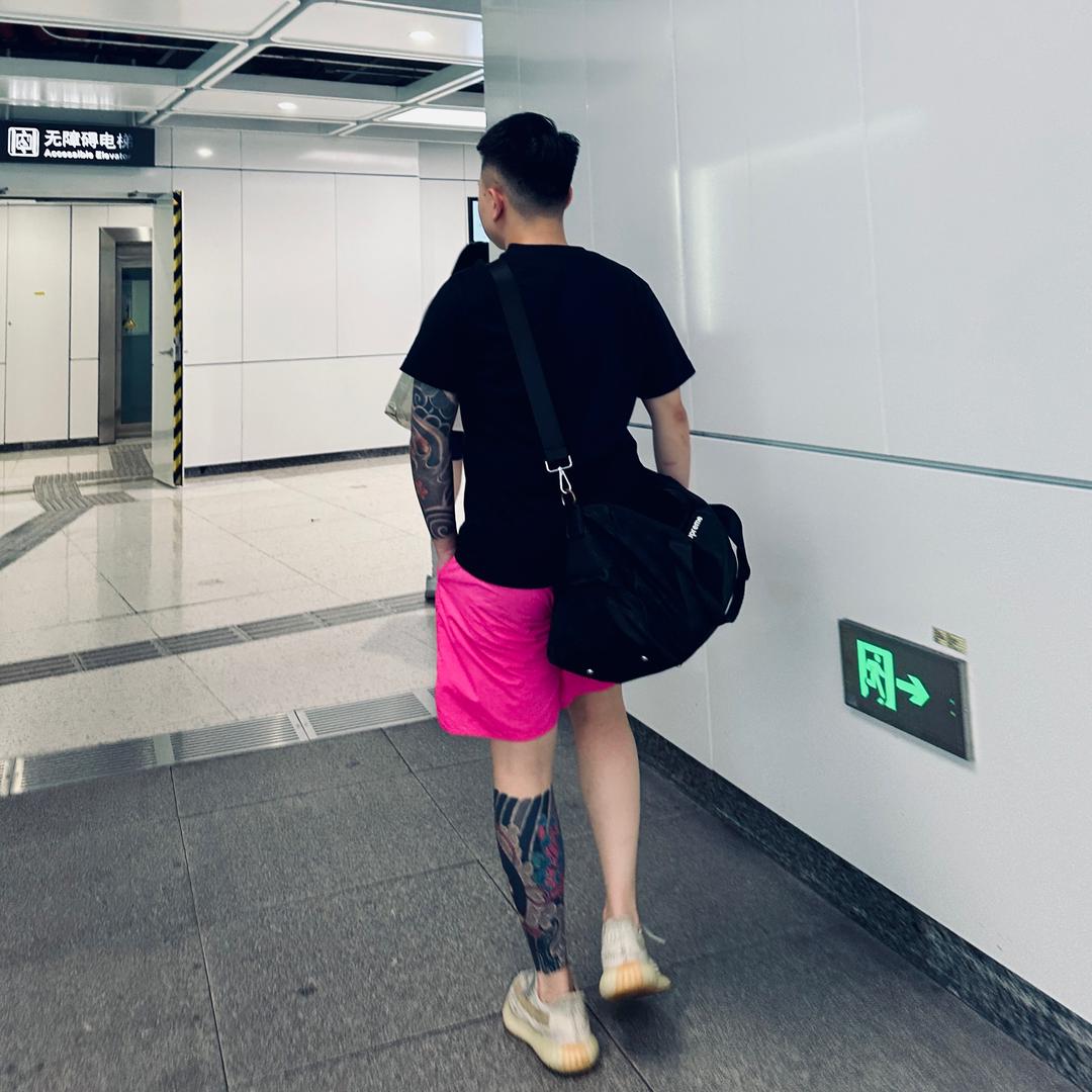 路上的朋友
