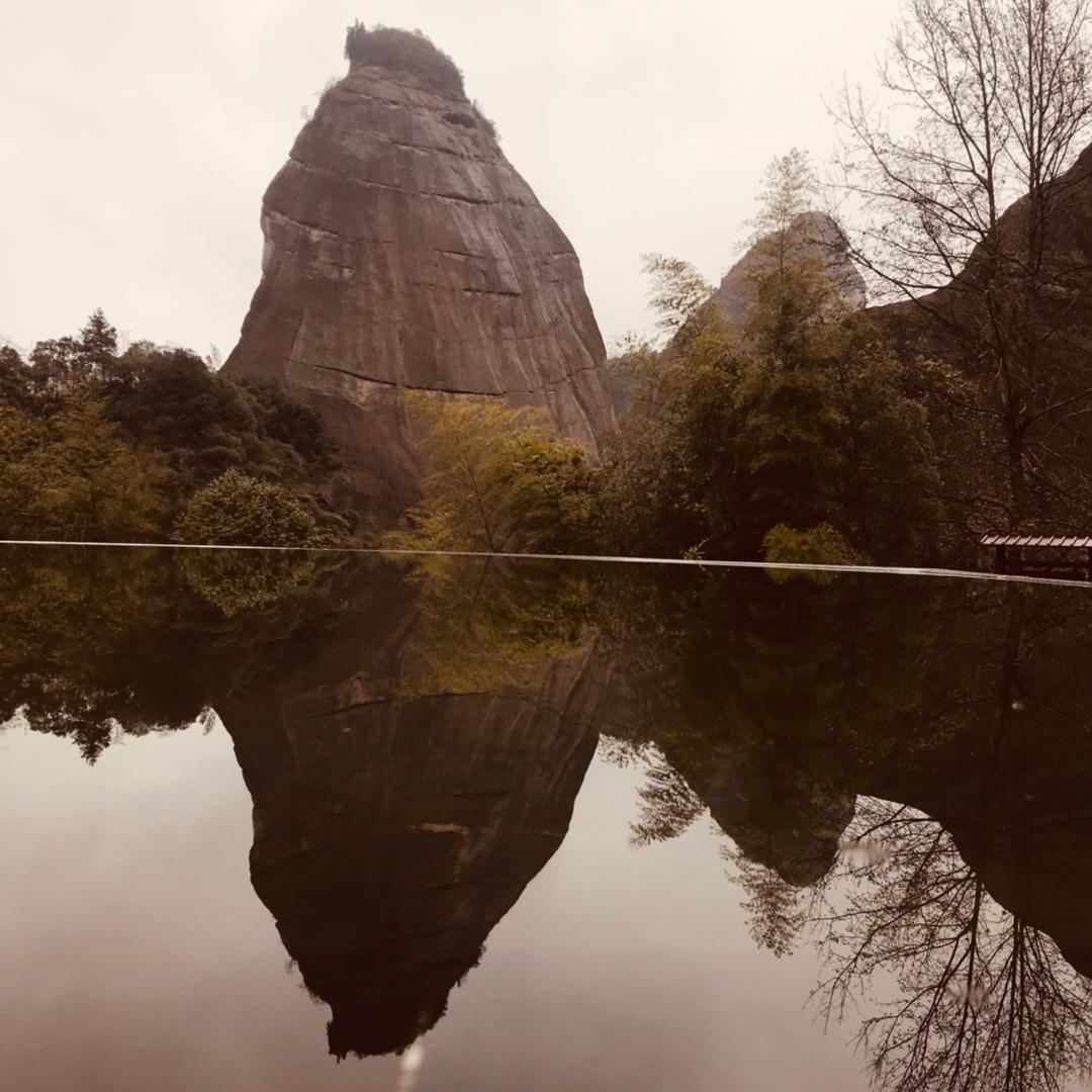 曾威
