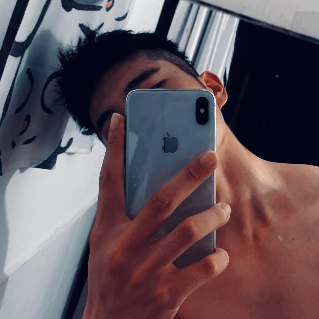 用户李L