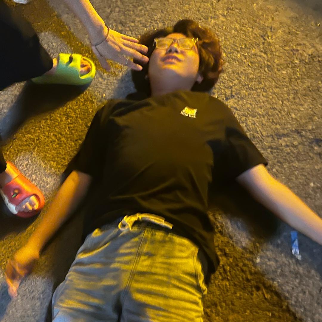 S姓纯情男大学生