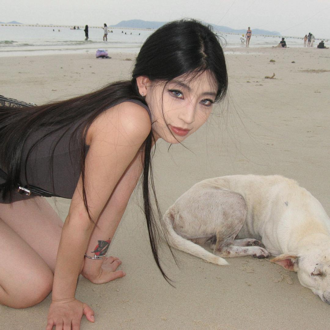 Yiyi