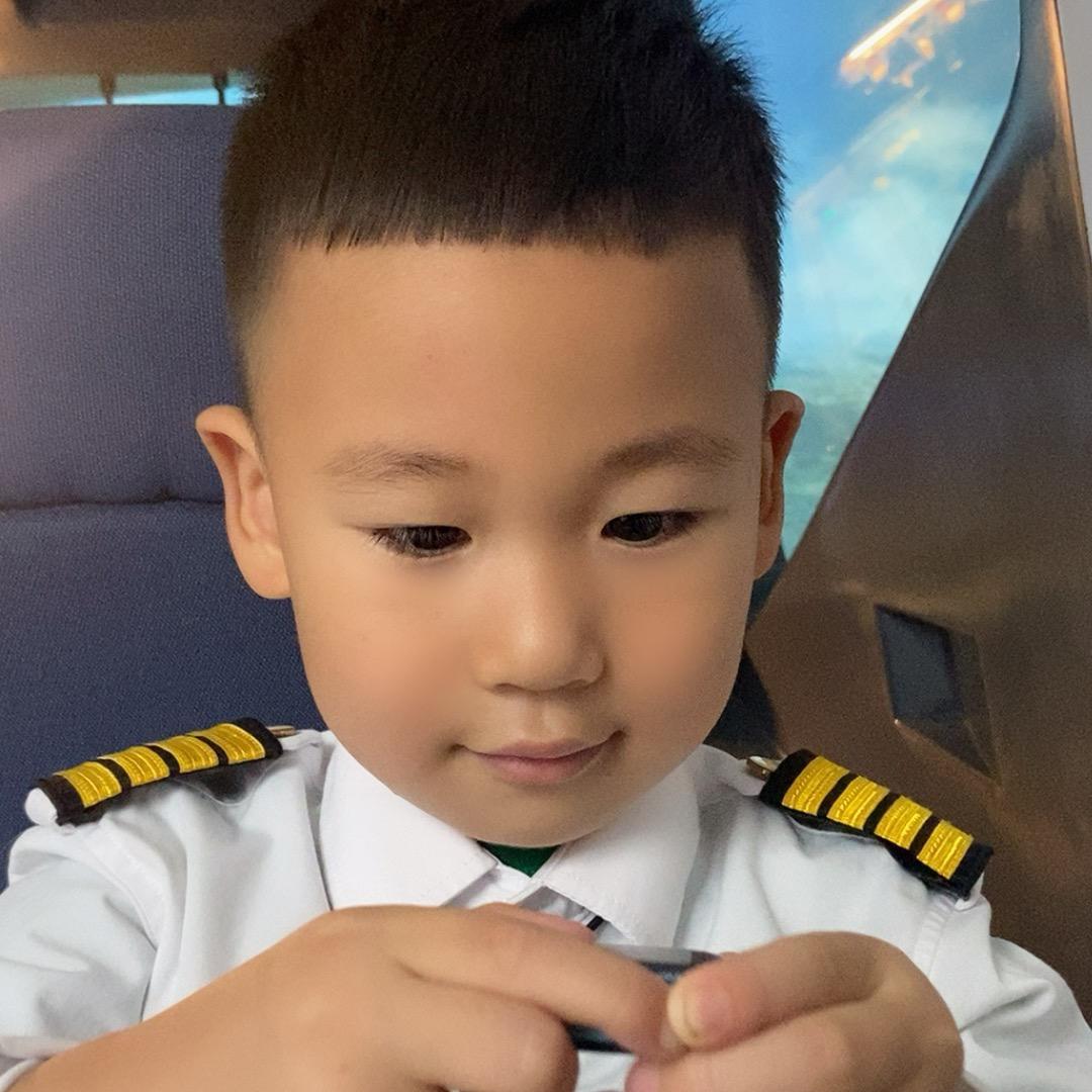 黑A车衣贴膜改色美容