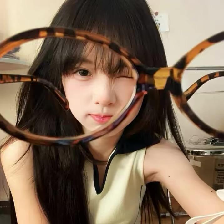 Y、