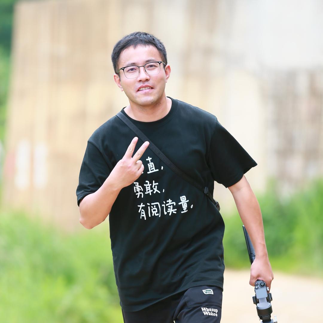 我是阿伟啊