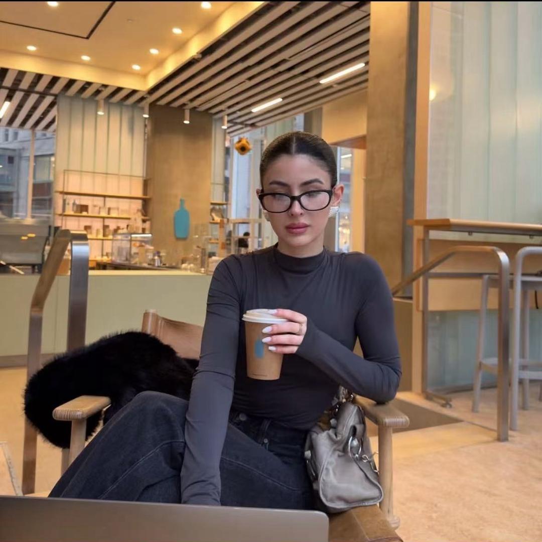 多一份拼搏点八个男模