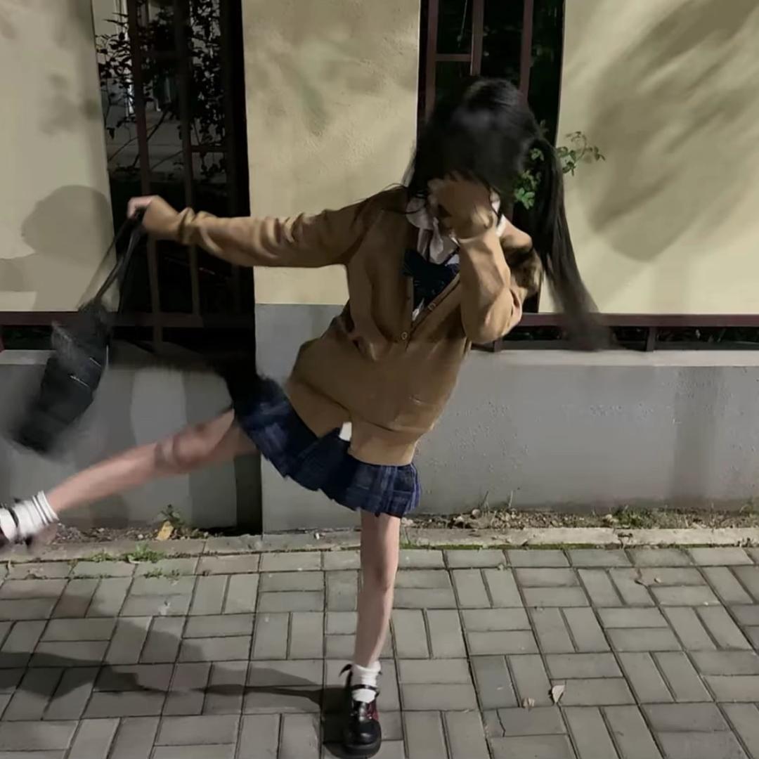 唉呆呆倩
