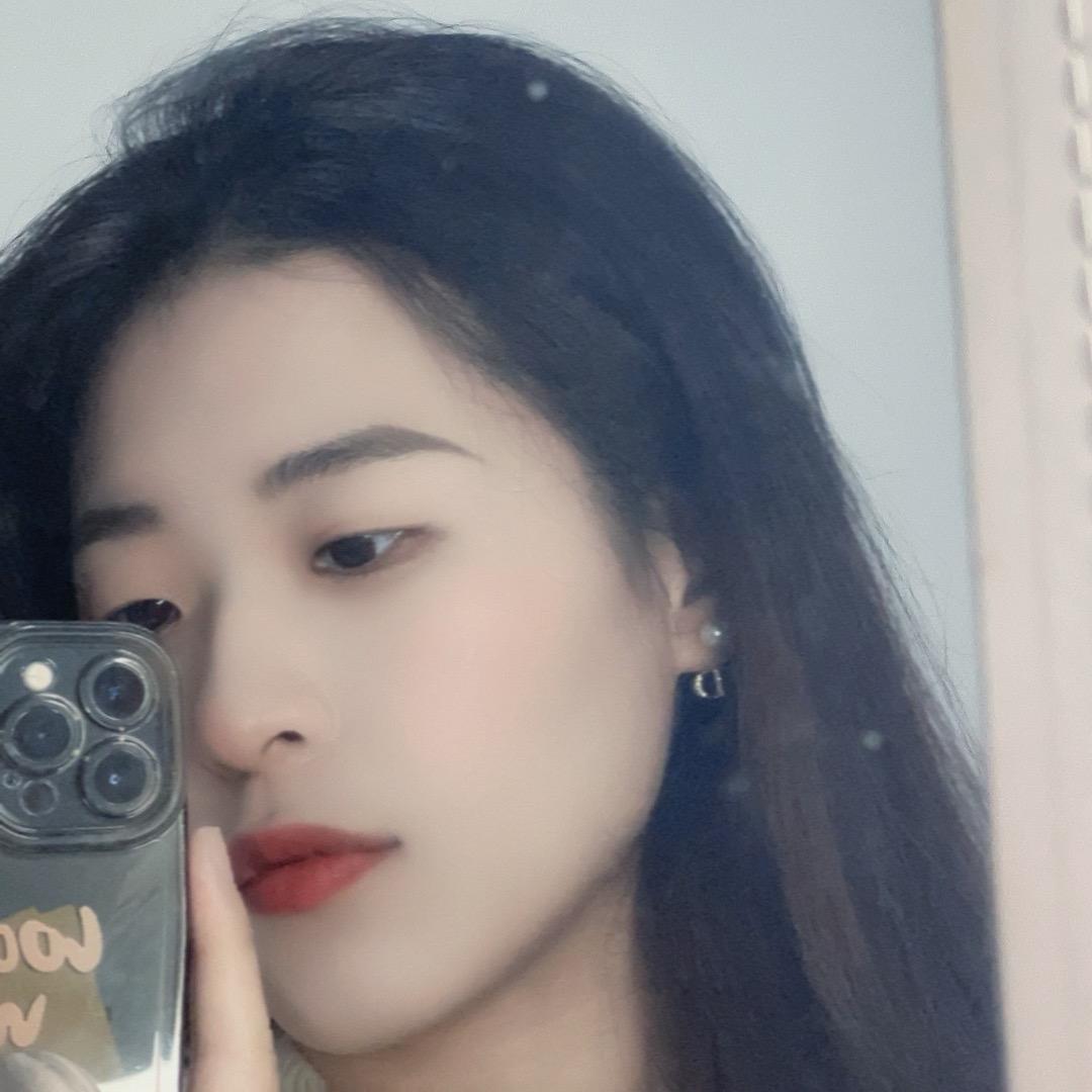 渐变拿铁的黑咖啡