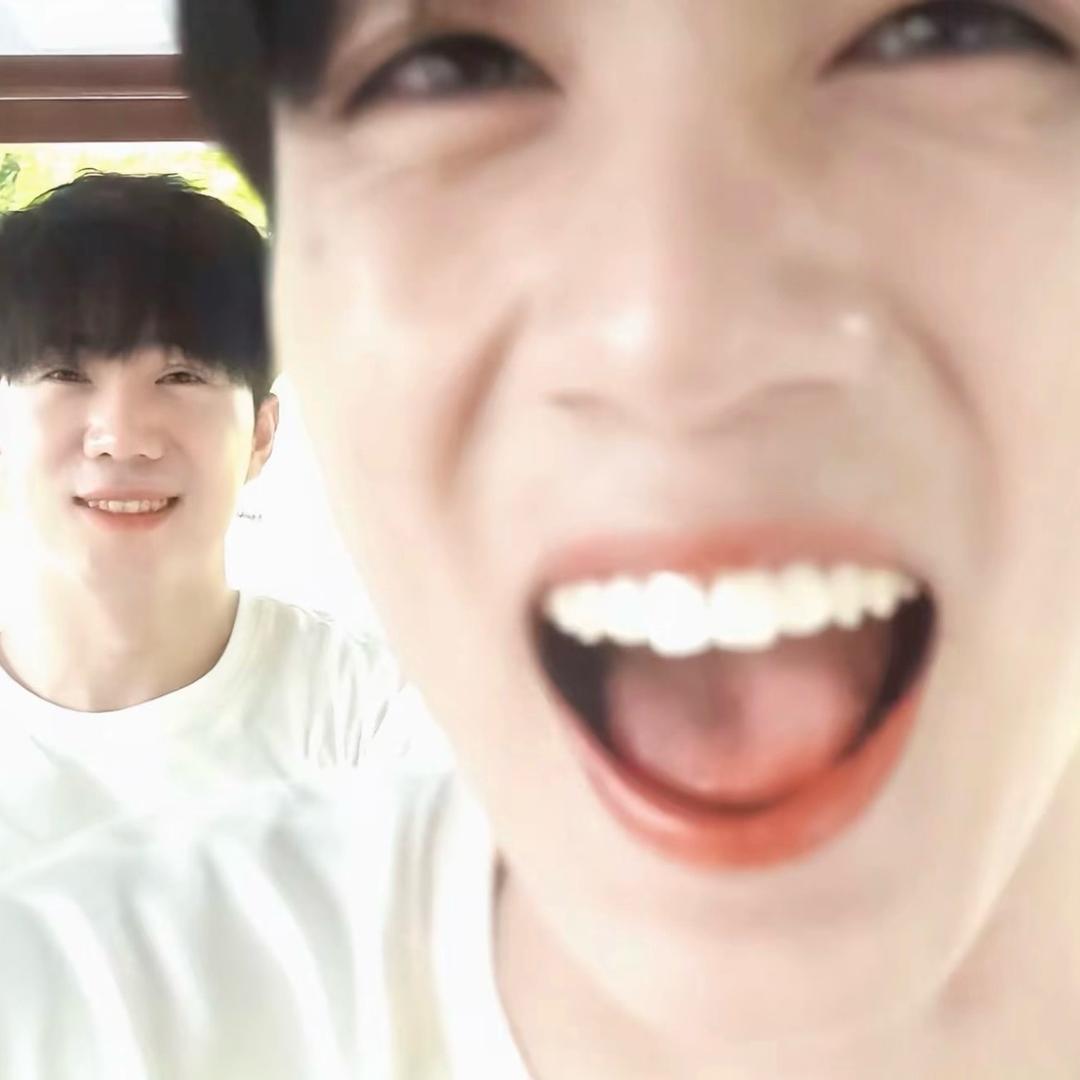 每天睡25个小时