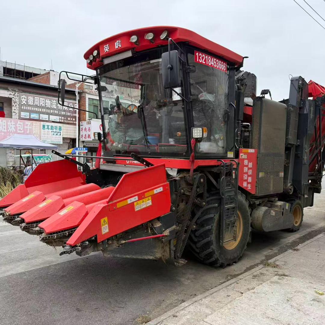 专业跨区收割玉米