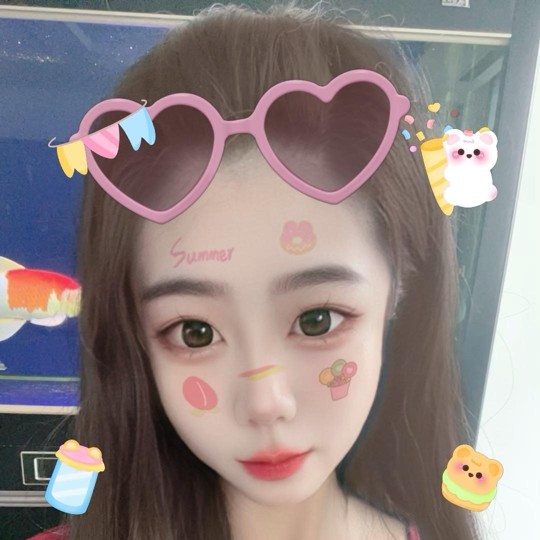草莓兔子